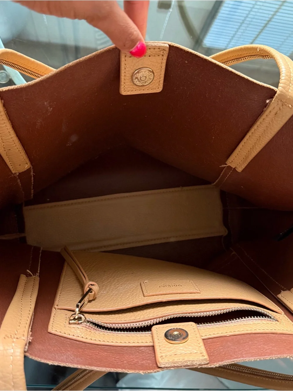 Botkier spacious tan